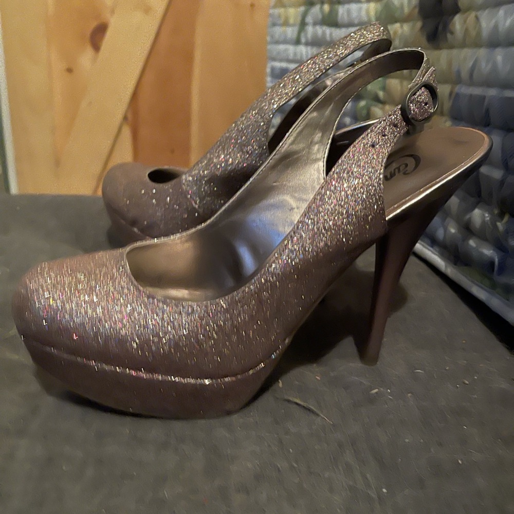 Size 8 candies glitter heels